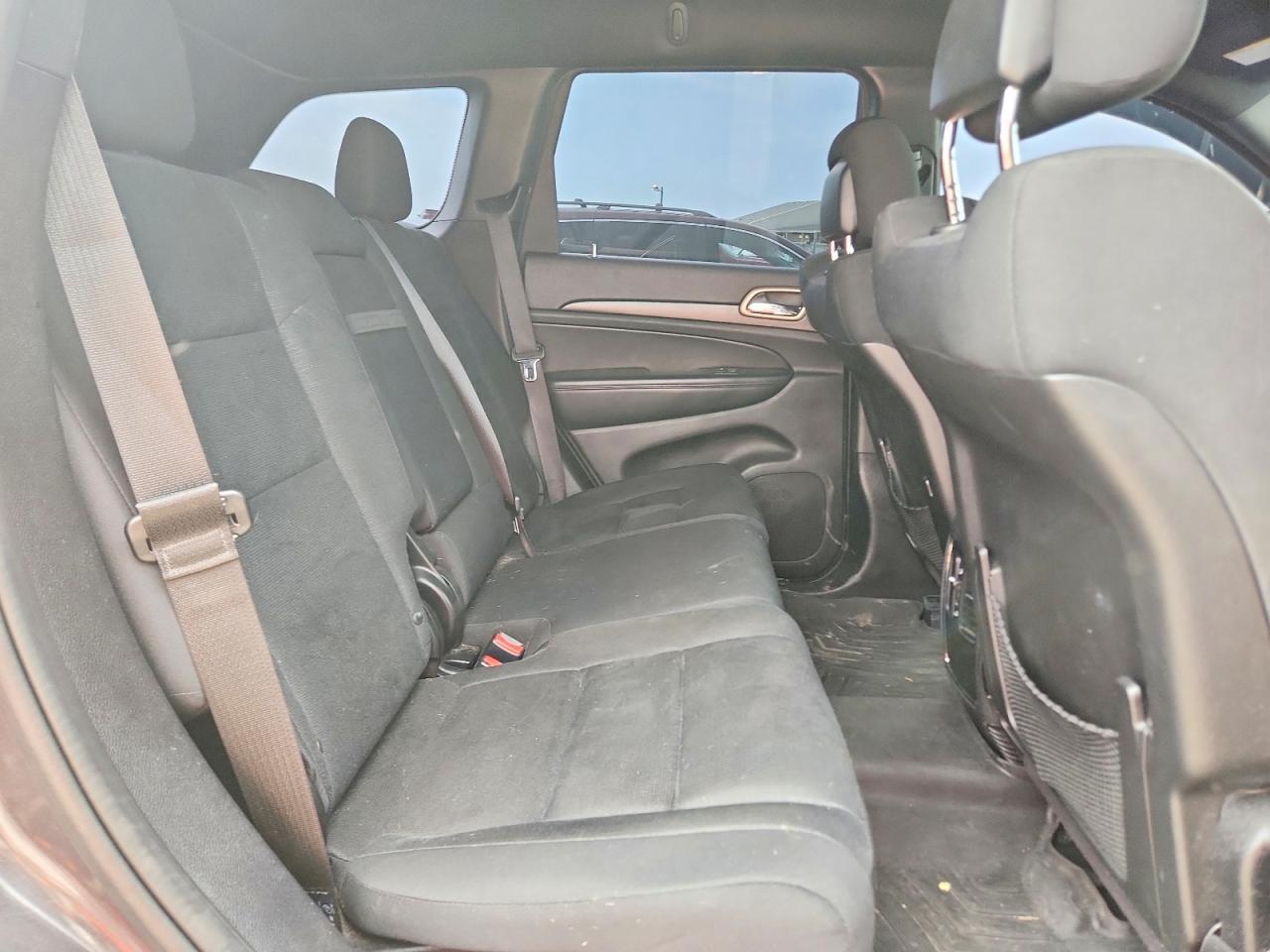 2016 Jeep Grand Cherokee Laredo - zdjęcie 11