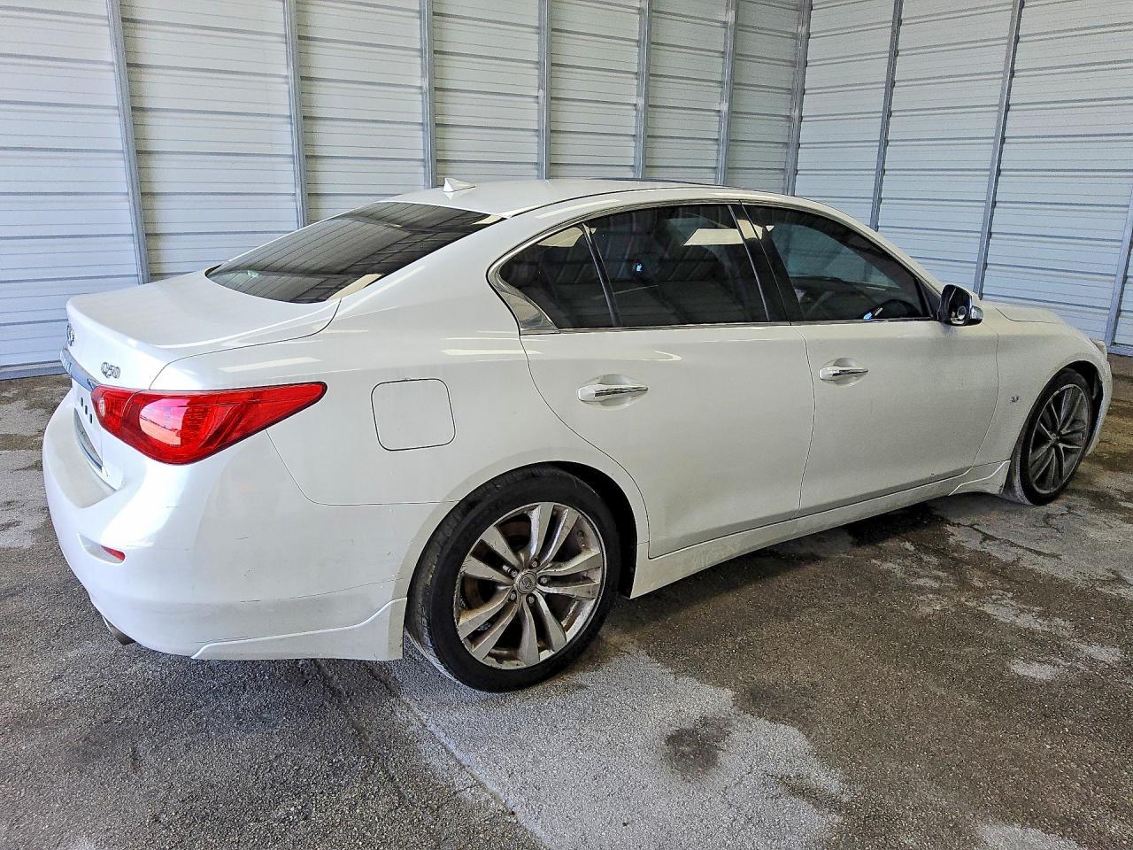 2015 Infiniti Q50 Premium - zdjęcie 3