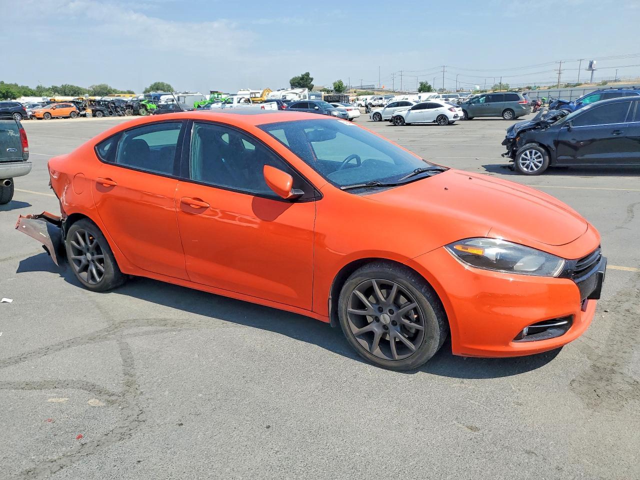 2015 Dodge Dart Sxt - zdjęcie 4