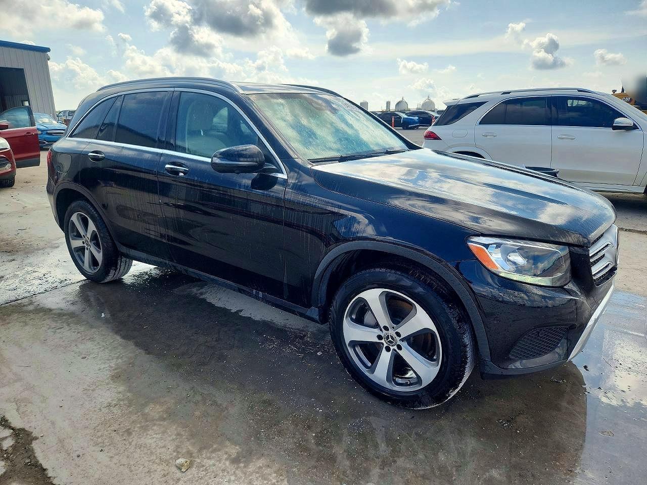 2019 Mercedes-Benz Glc 300 - zdjęcie 4