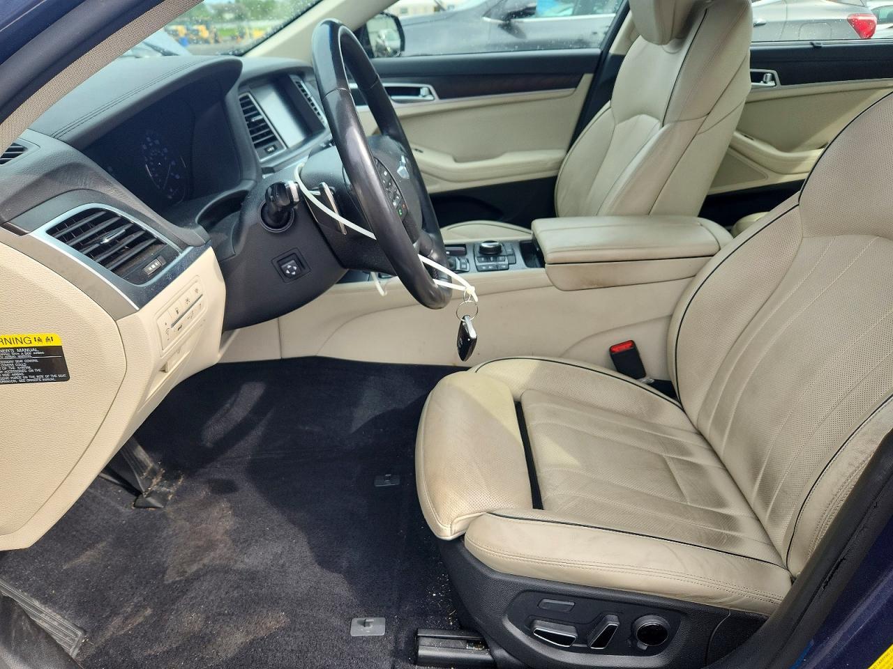 2016 Hyundai Genesis 3.8L - zdjęcie 7