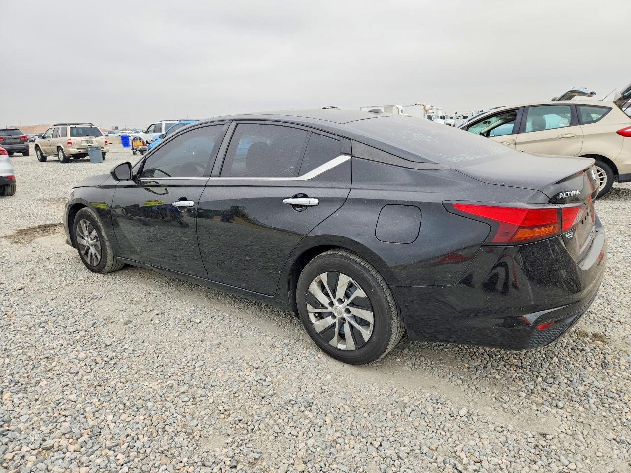 2019 Nissan Altima S - zdjęcie 2
