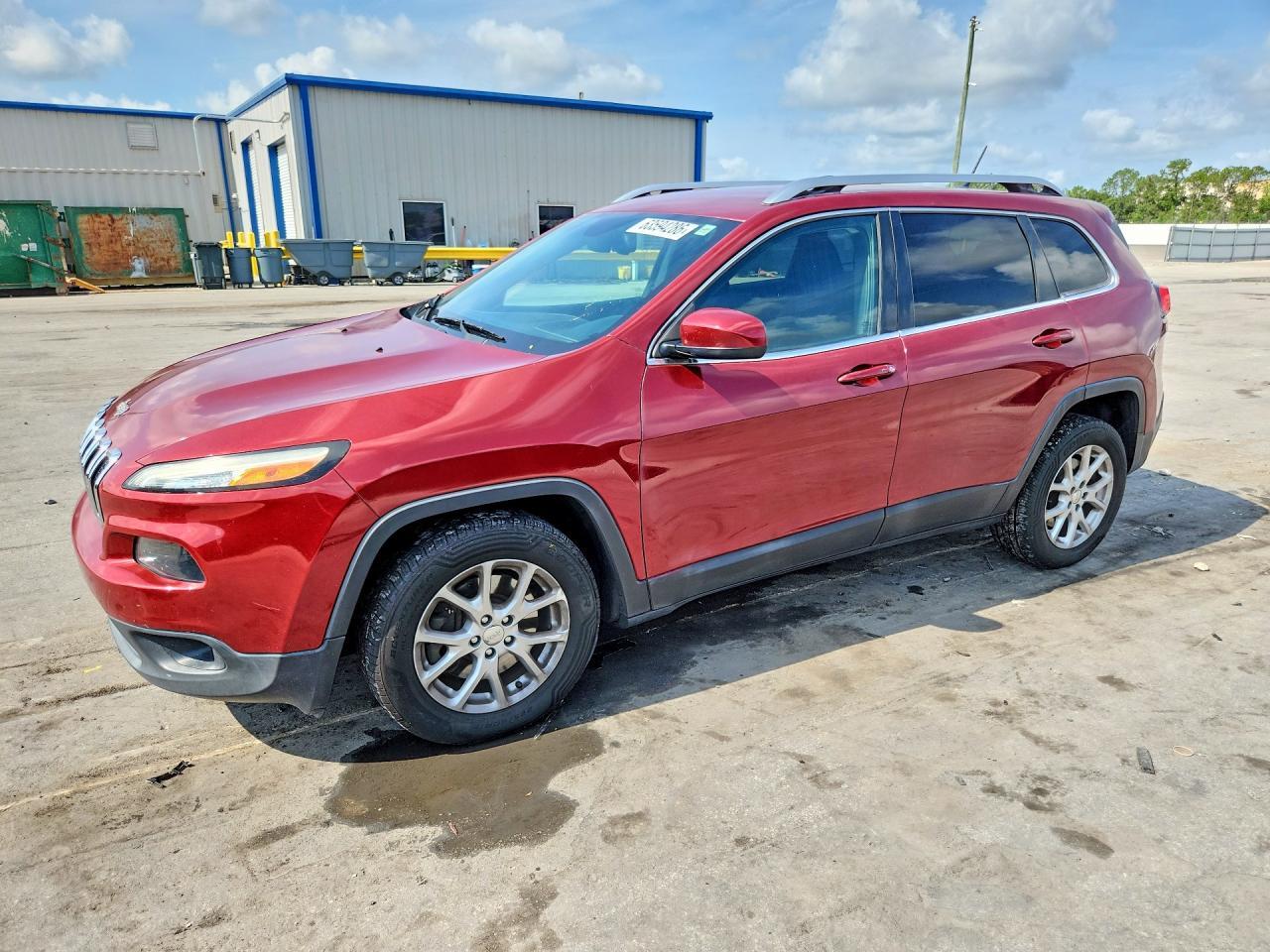 2015 Jeep Cherokee Latitude - zdjęcie główne
