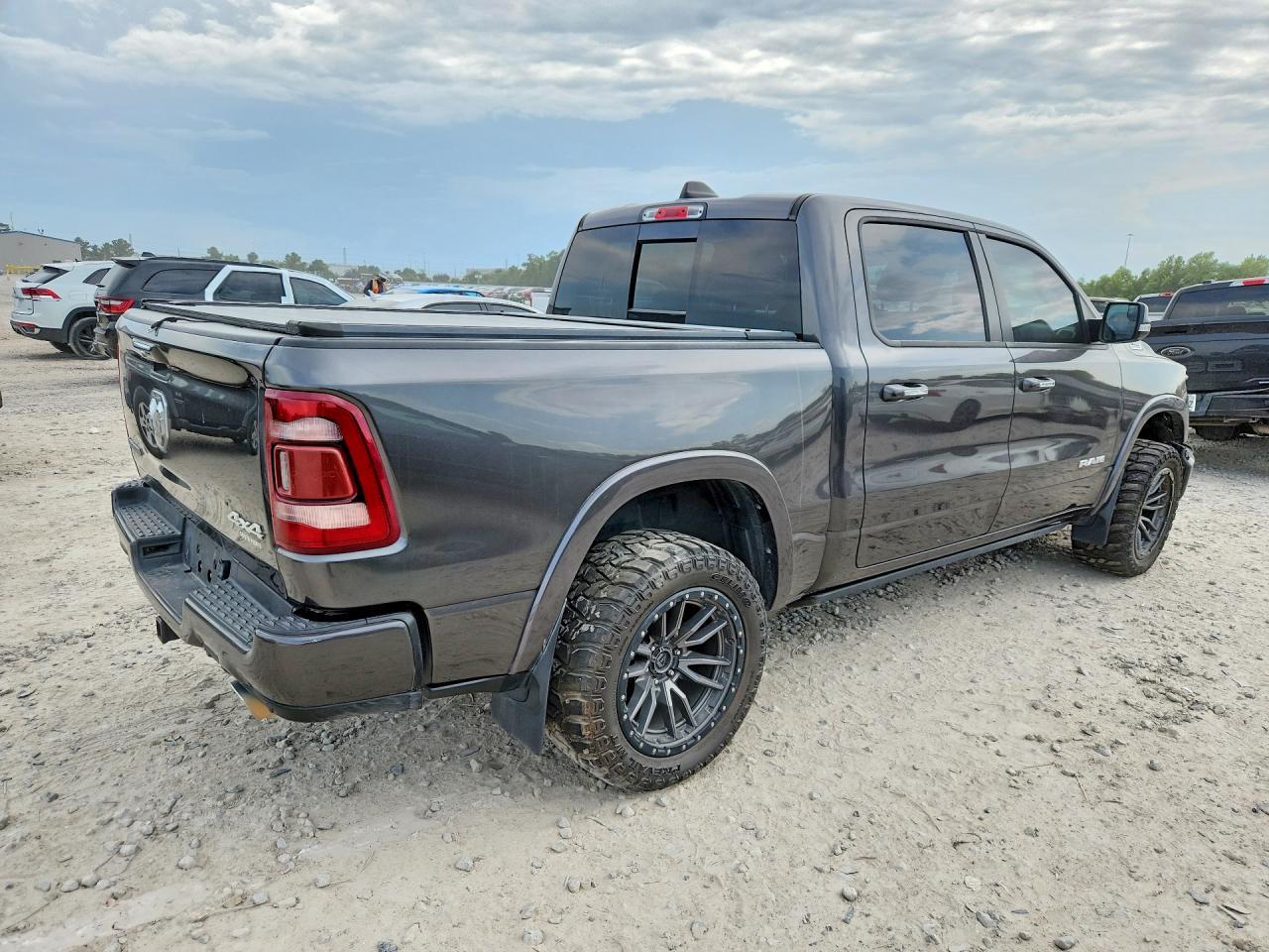 2021 Ram 1500 Laramie - zdjęcie 4