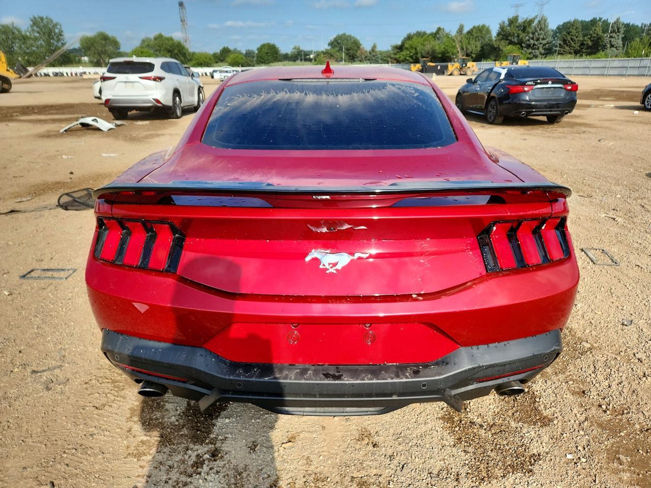 2024 Ford Mustang - zdjęcie 6