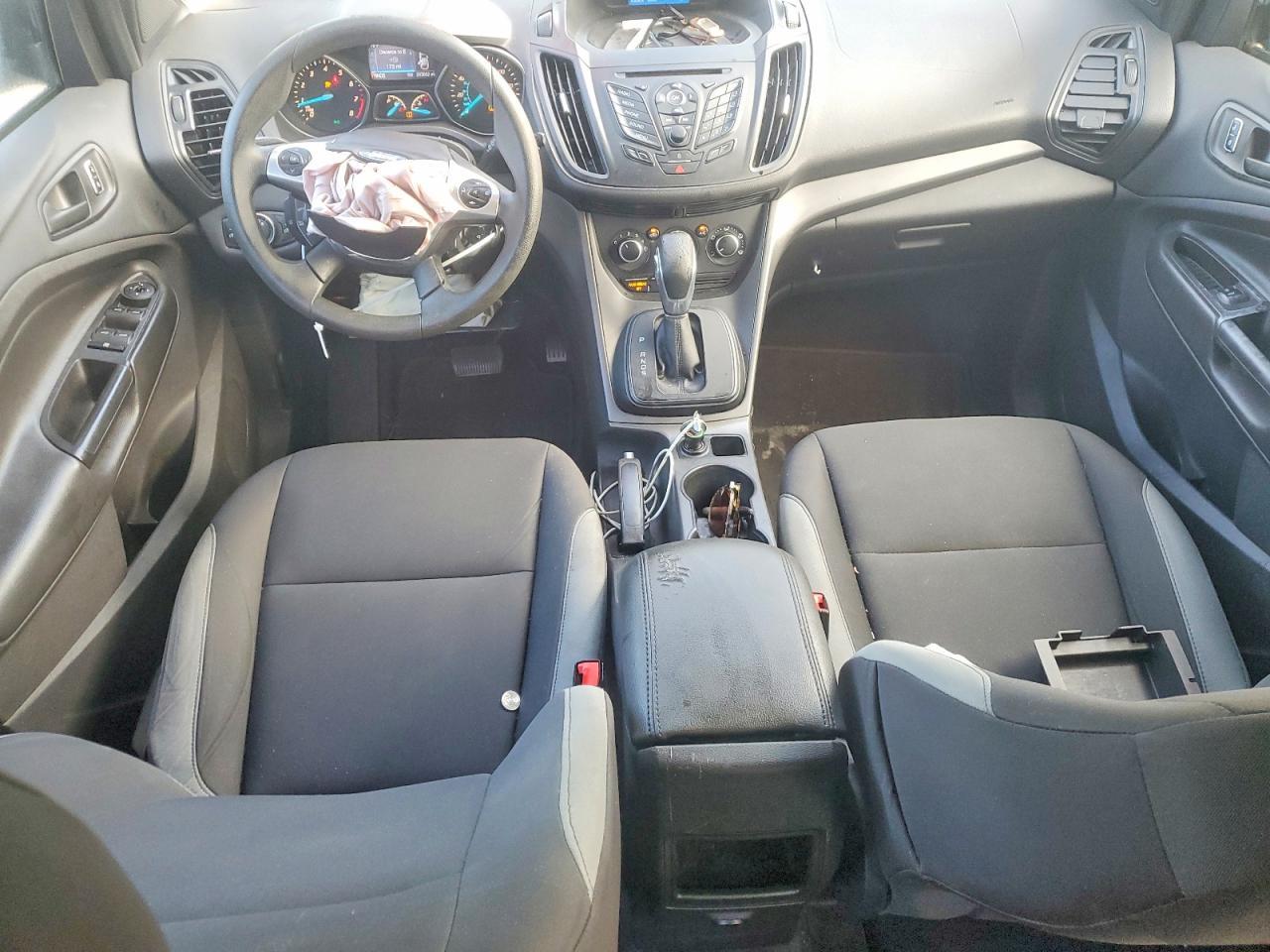 2016 Ford Escape S - zdjęcie 8