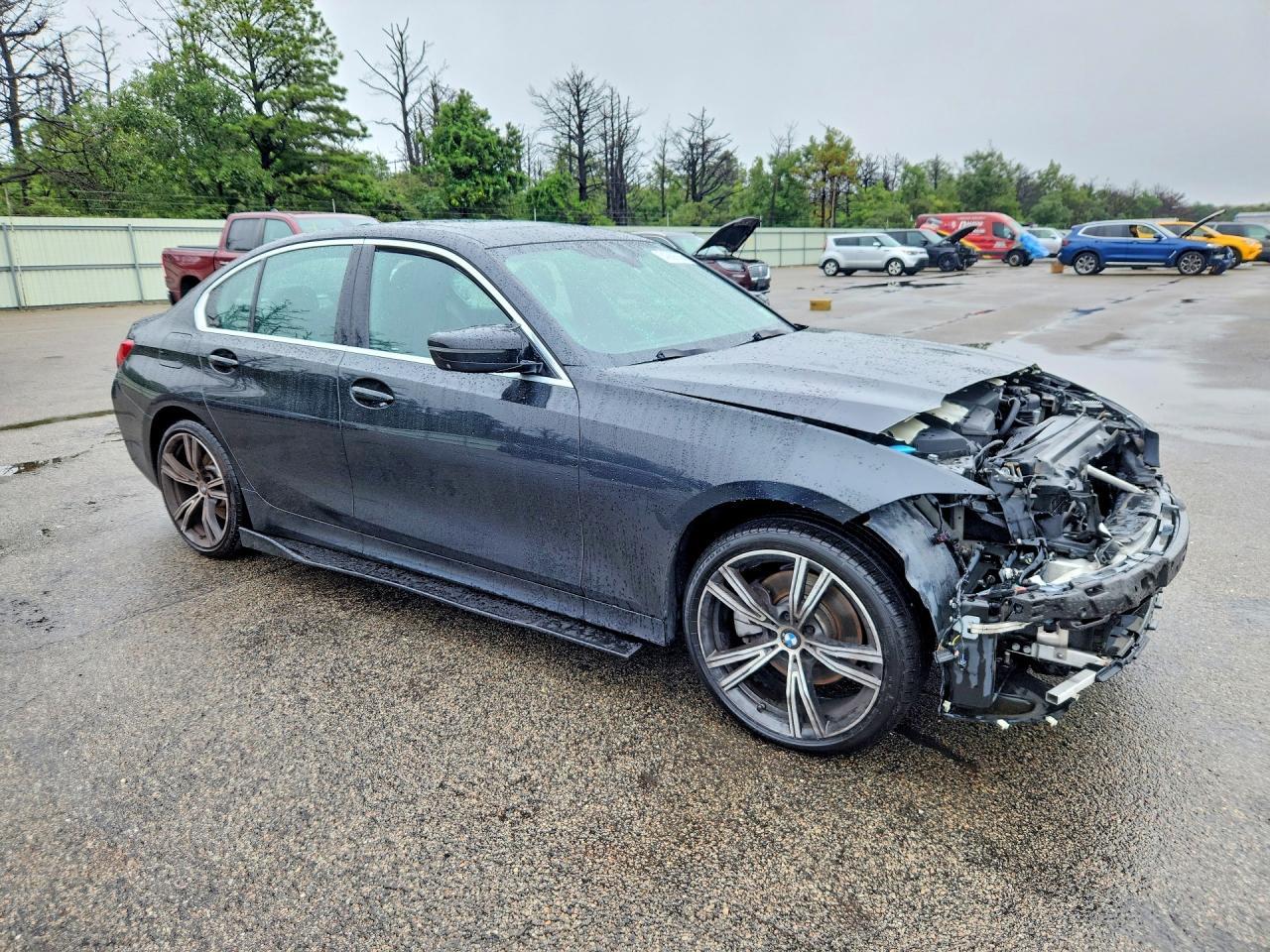 2020 BMW Seria 3 330i - zdjęcie 4