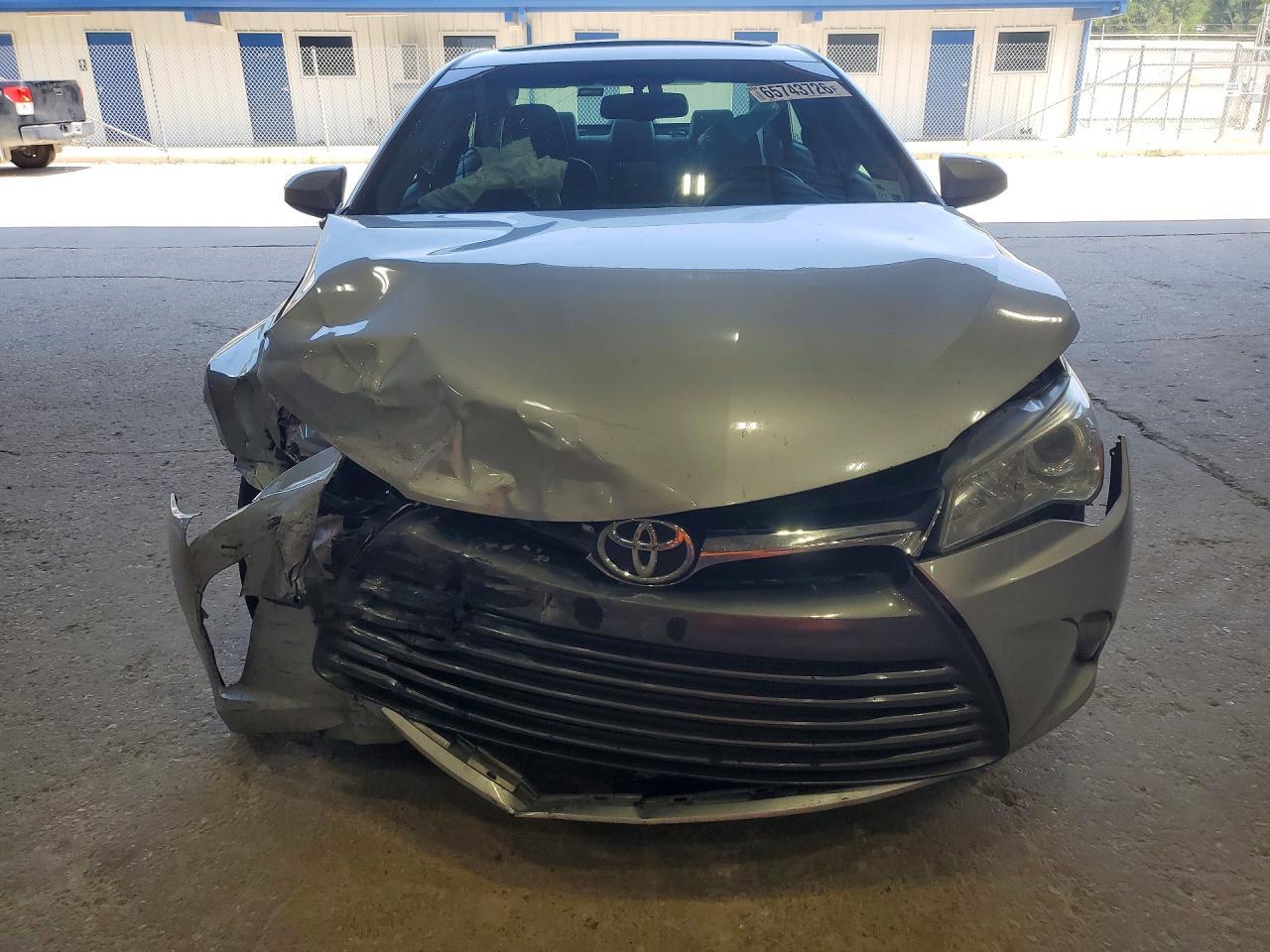 2016 Toyota Camry Xle - zdjęcie 5