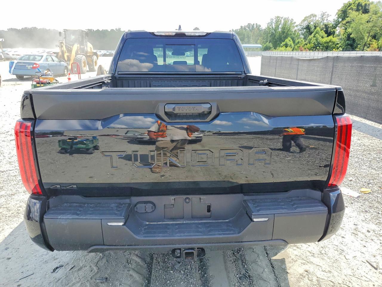 2025 Toyota Tundra Sr - zdjęcie 6