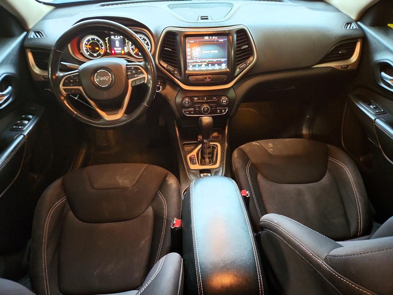 2015 Jeep Cherokee Latitude - zdjęcie 8
