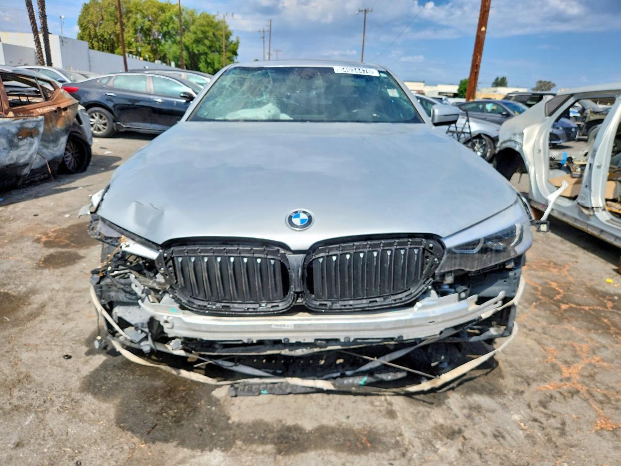 2017 BMW 530 I - zdjęcie 5
