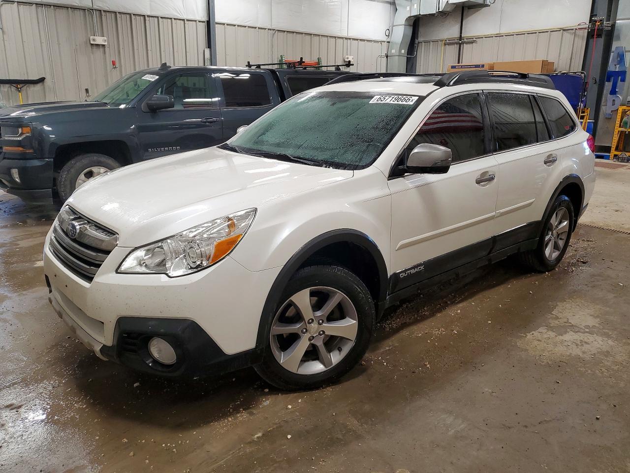 2014 Subaru Outback 2.5I Limited - zdjęcie główne