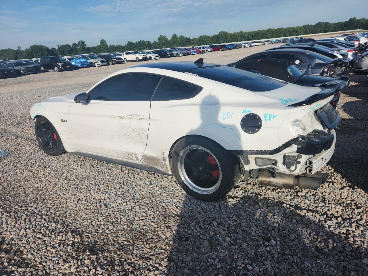 2020 Ford Mustang Gt - zdjęcie 2