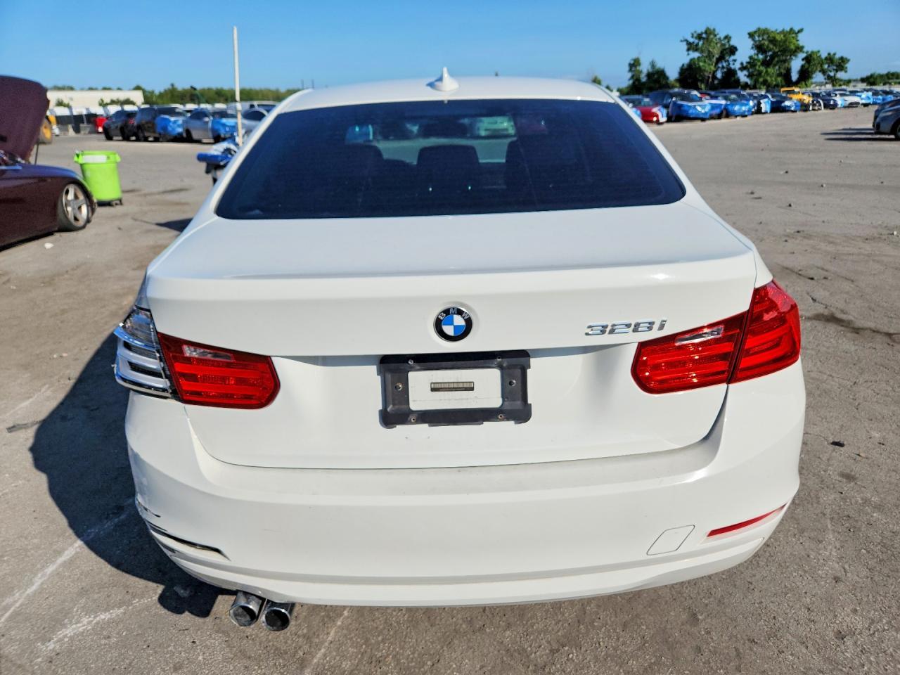 2015 BMW 328 I - zdjęcie 6