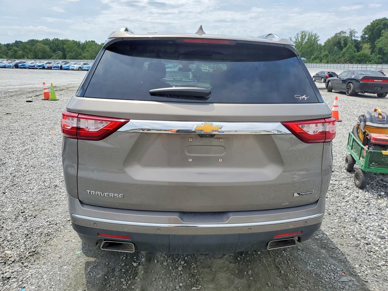 2018 Chevrolet Traverse Premier - zdjęcie 6