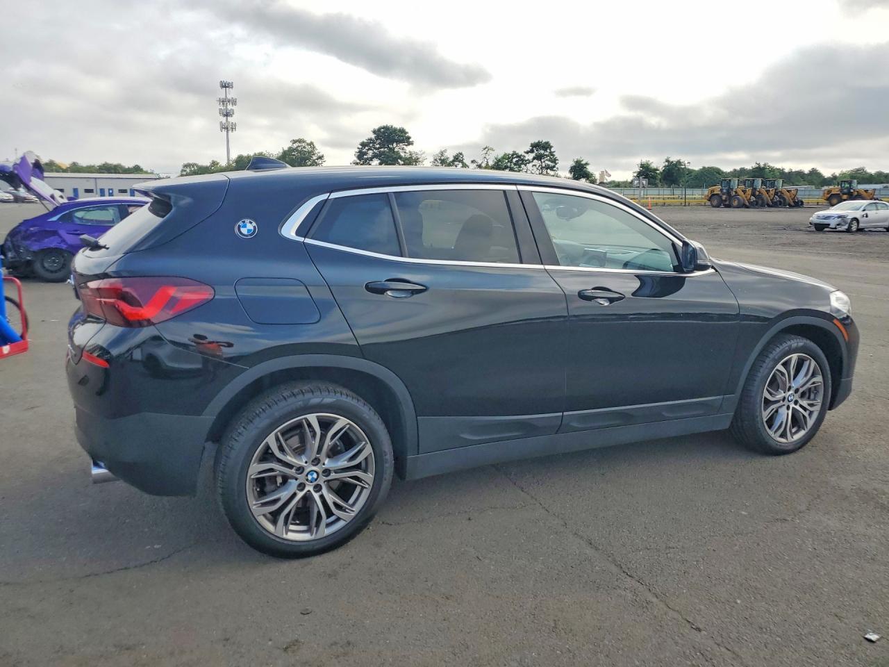 2022 BMW X2 xDrive28I - zdjęcie 3