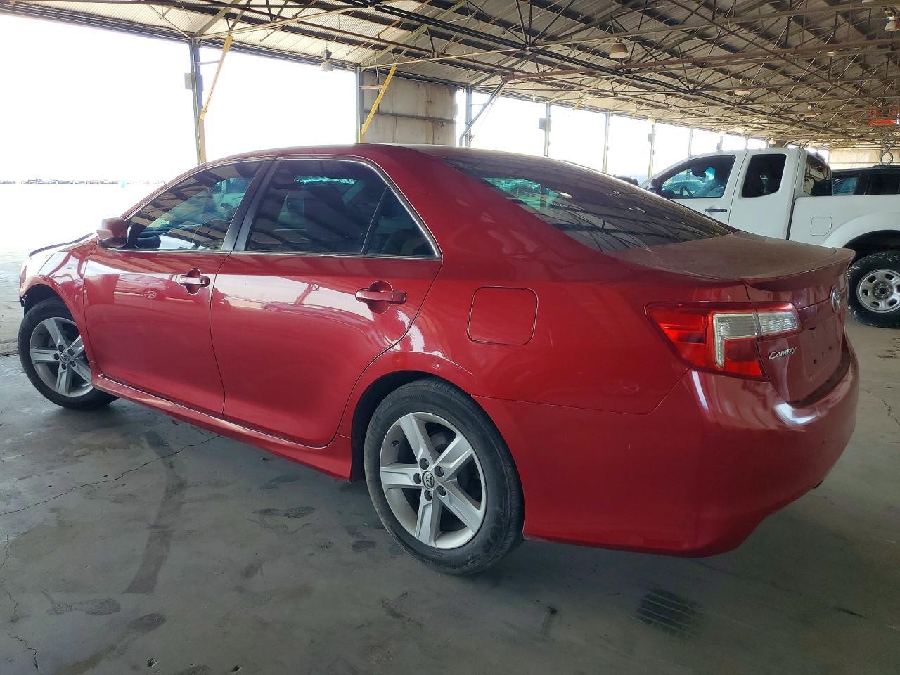 2014 Toyota Camry Se - zdjęcie 2