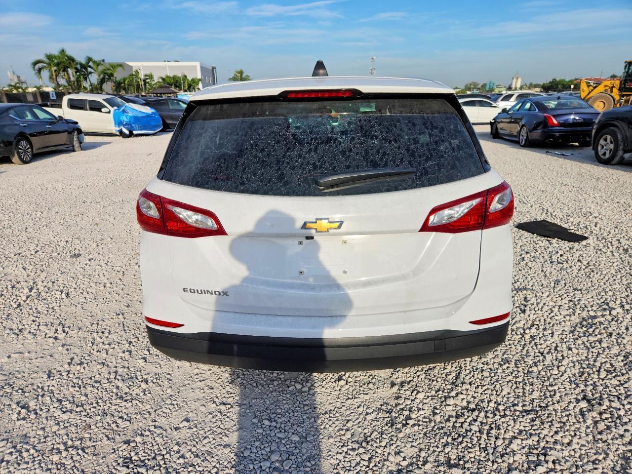 2020 Chevrolet Equinox Ls - zdjęcie 6