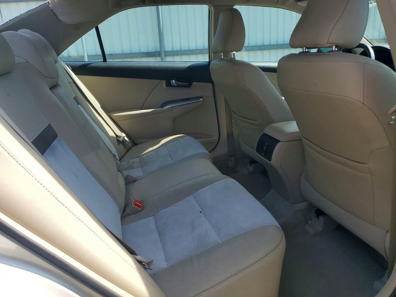 2014 Toyota Camry Hybrid Xle - zdjęcie 10