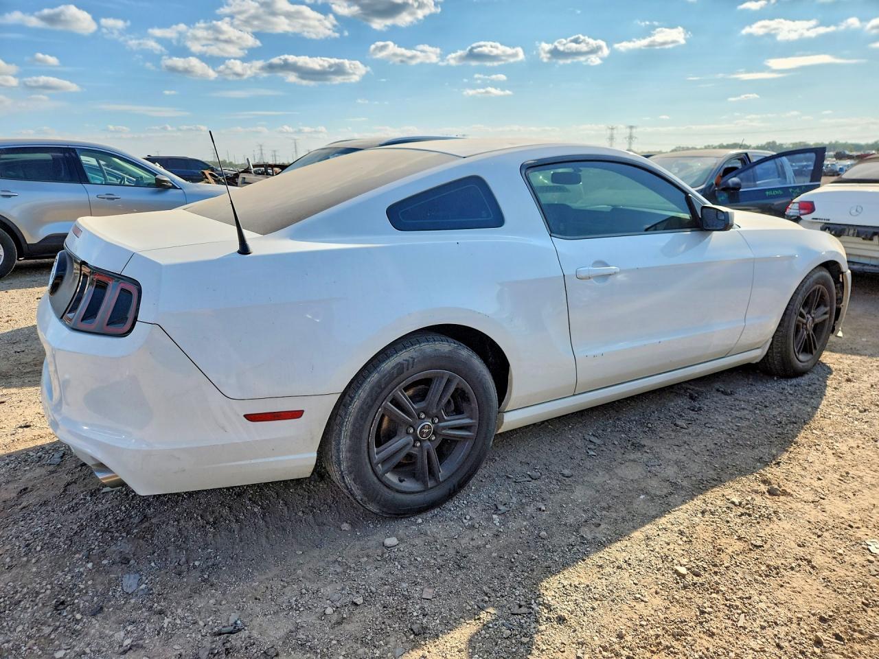 2014 Ford Mustang - zdjęcie 3