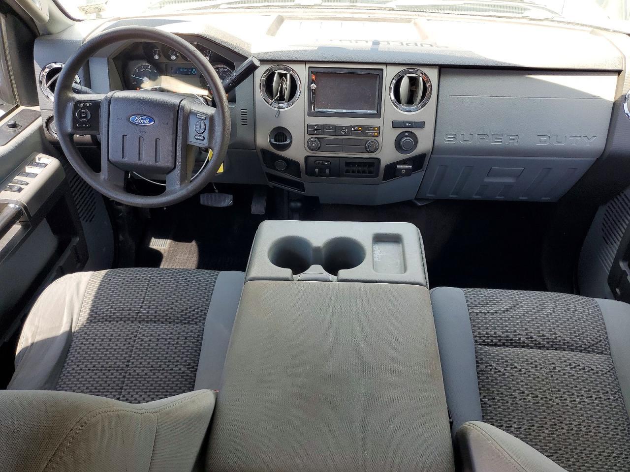 2015 Ford F250 Super Duty - zdjęcie 8