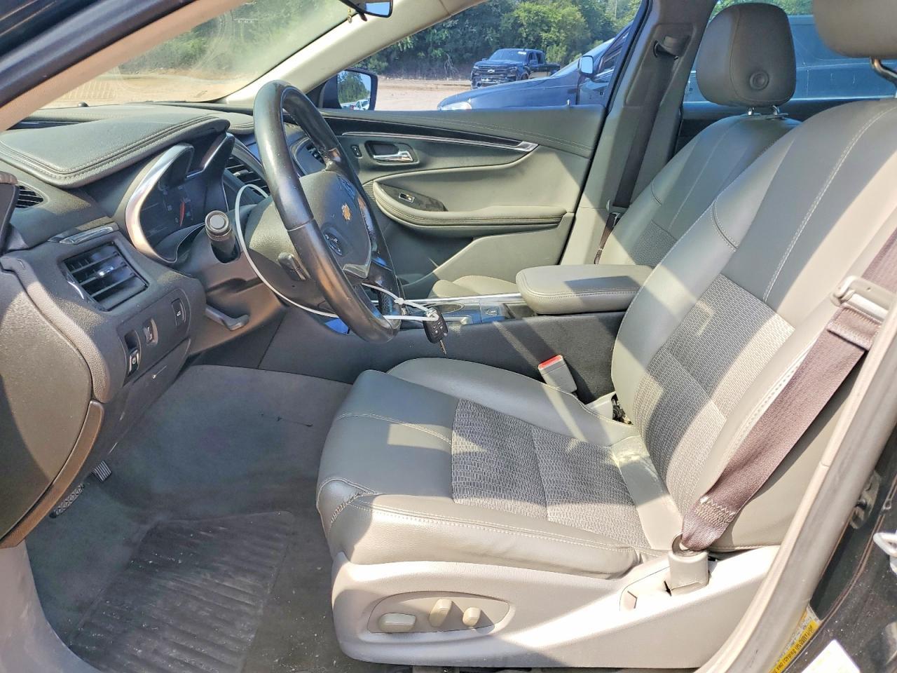 2017 Chevrolet Impala Lt - zdjęcie 7