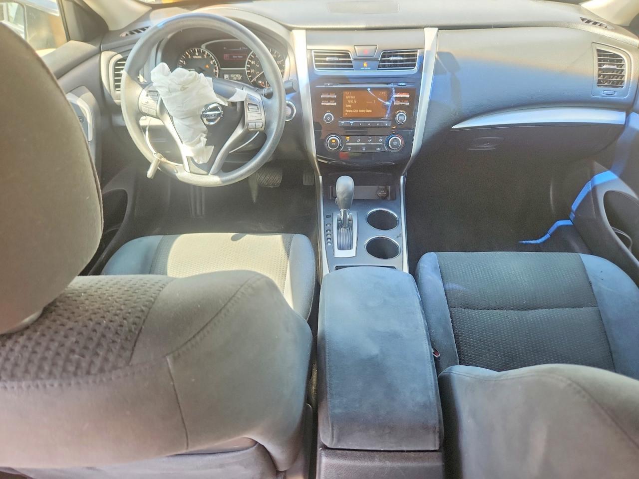 2015 Nissan Altima 2.5 S - zdjęcie 8