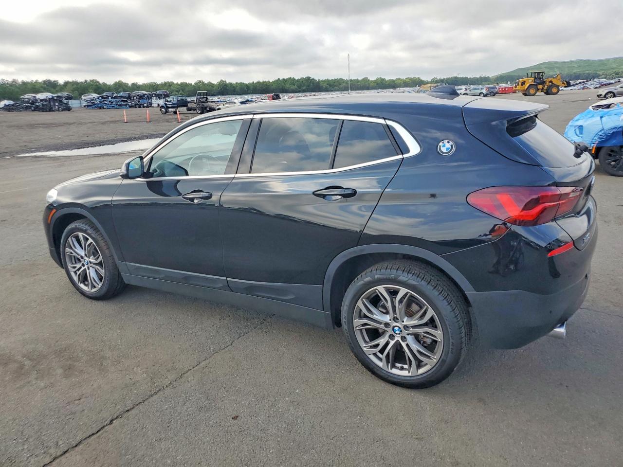 2022 BMW X2 xDrive28I - zdjęcie 2