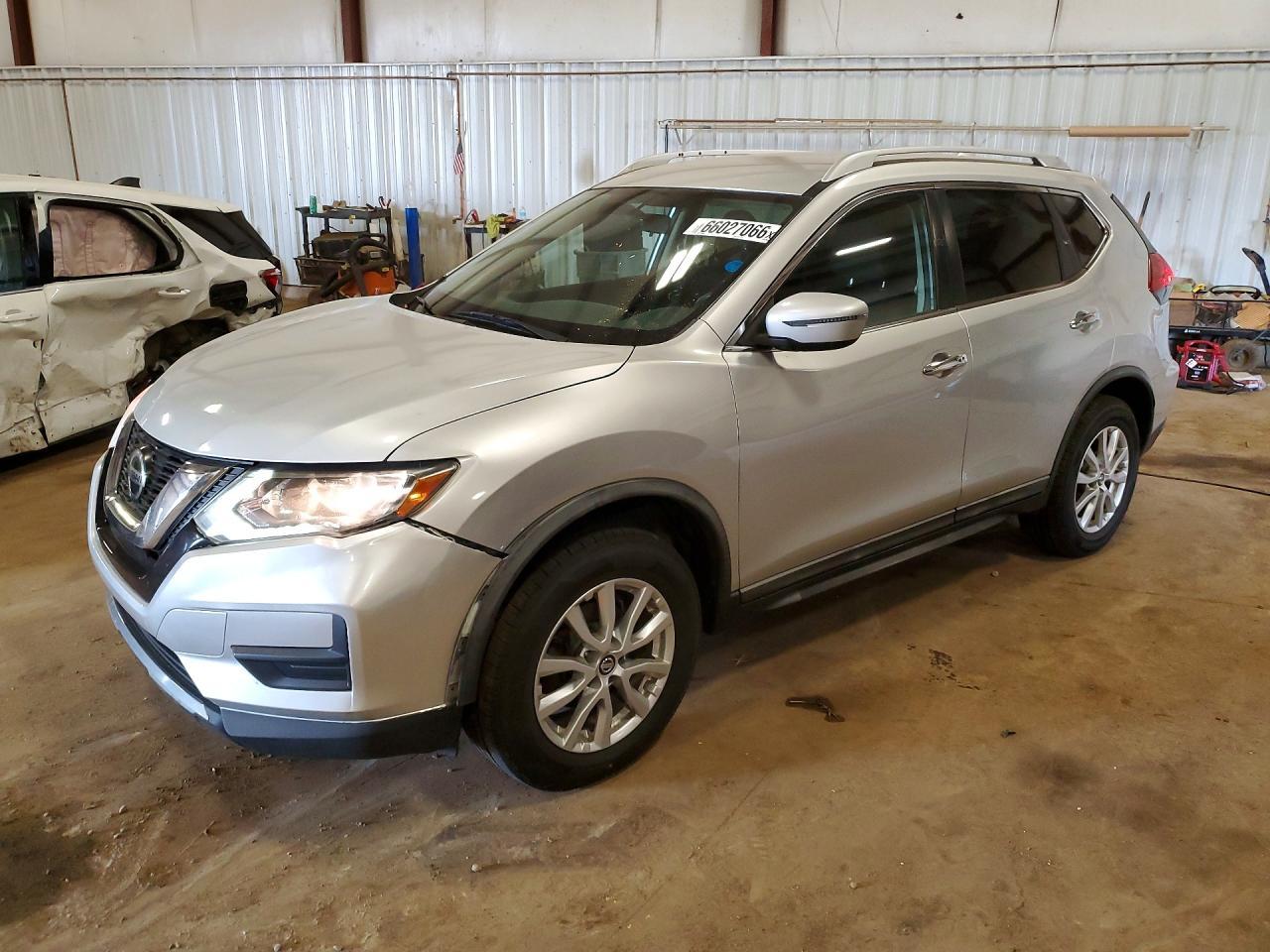 2018 Nissan Rogue Sv - zdjęcie główne