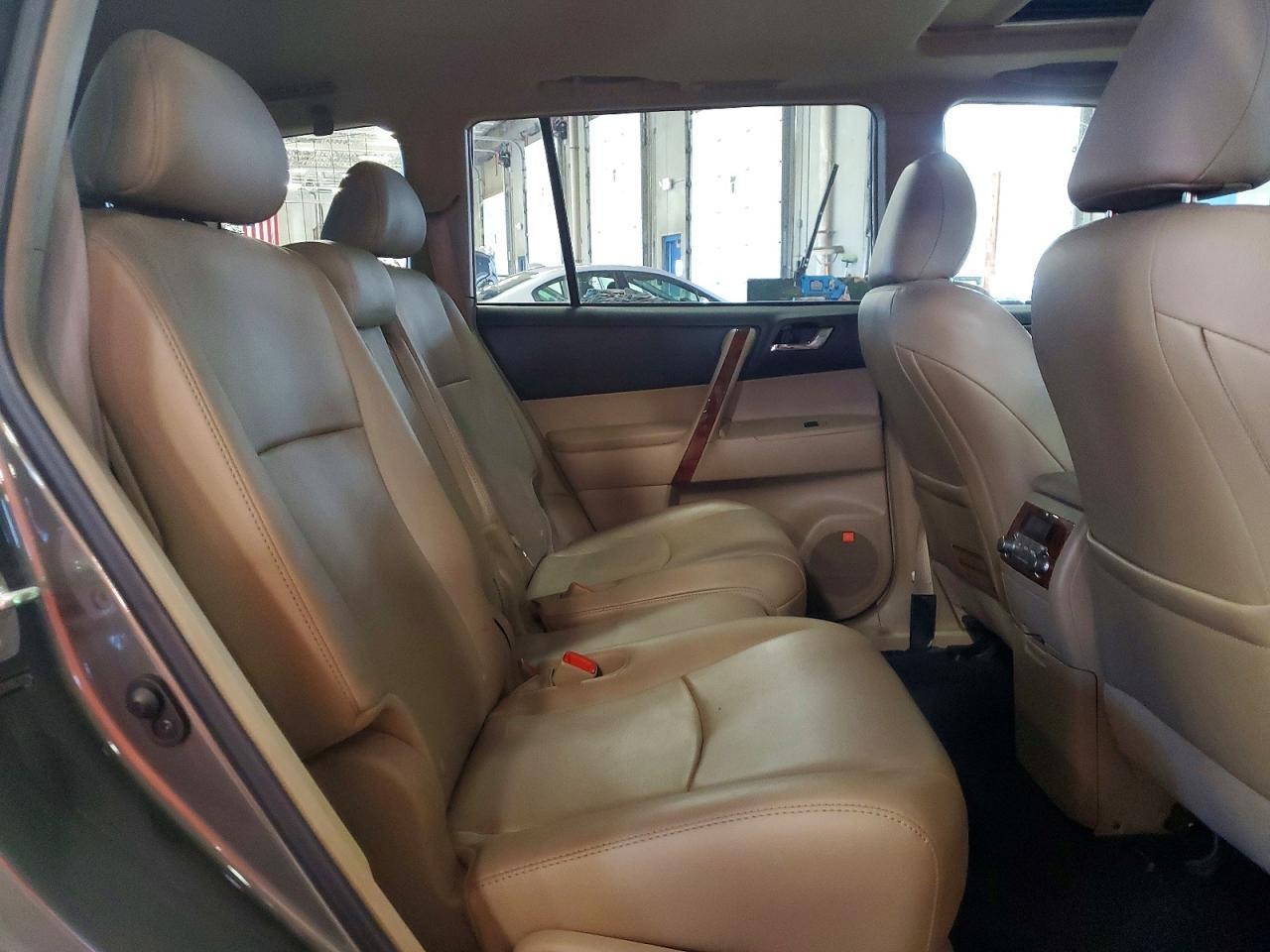2013 Toyota Highlander Limited - zdjęcie 11