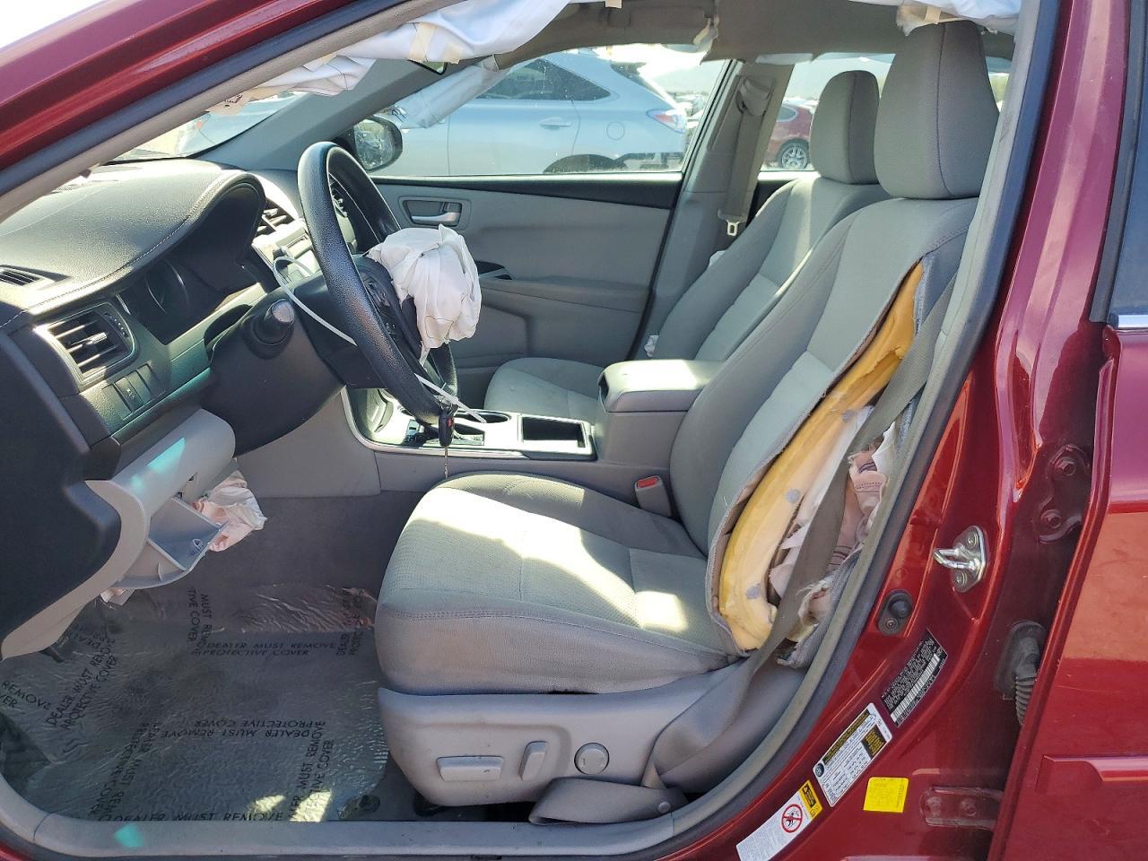 2017 Toyota Camry Le - zdjęcie 7