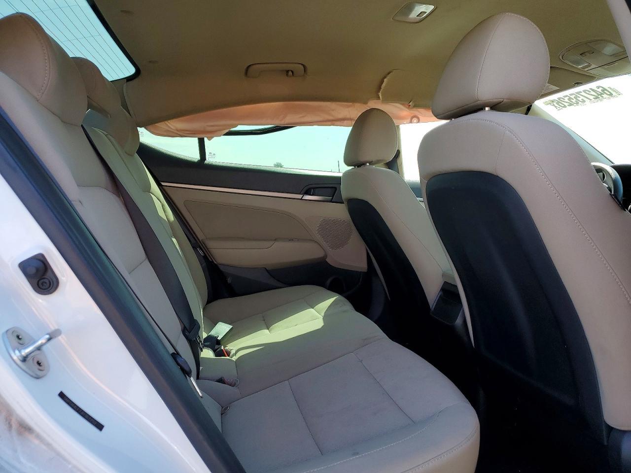 2018 Hyundai Elantra Sel - zdjęcie 10