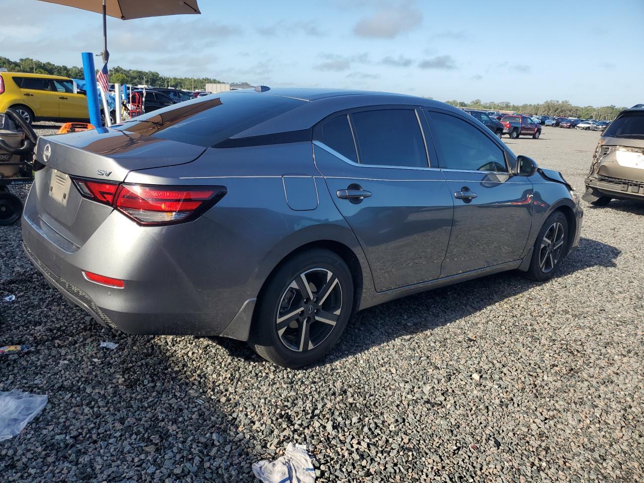 2024 Nissan Sentra Sv - zdjęcie 3