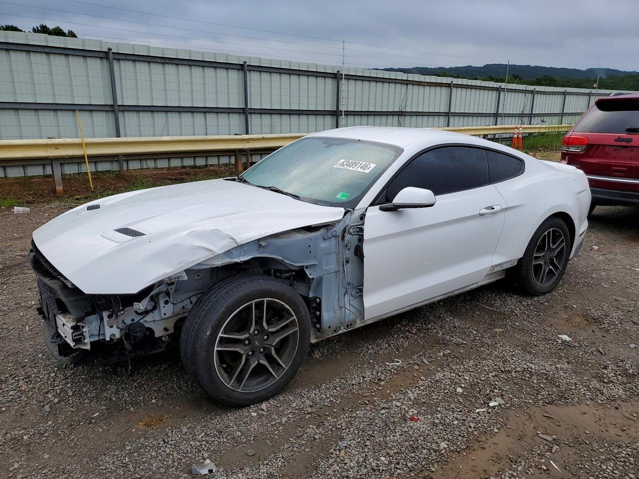 2019 Ford Mustang - zdjęcie główne