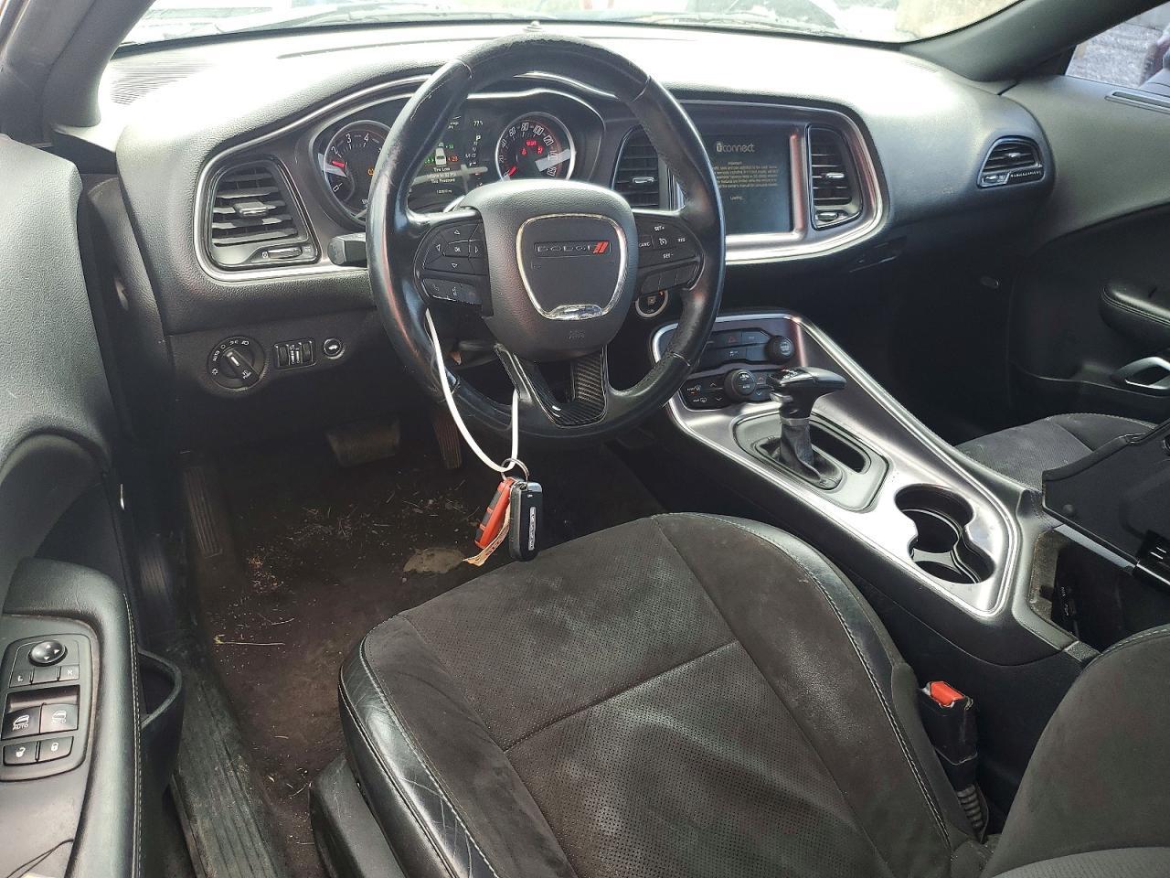 2016 Dodge Challenger R/T - zdjęcie 8