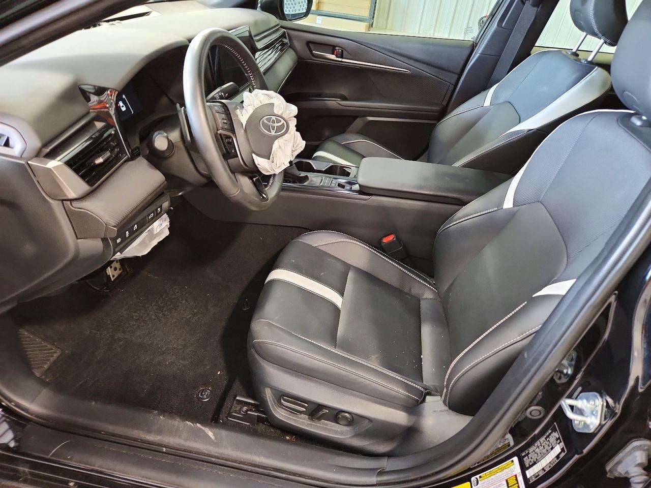 2025 Toyota Camry Se - zdjęcie 7