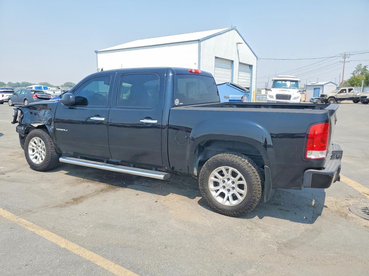 2013 GMC Sierra K1500 Denali - zdjęcie 2