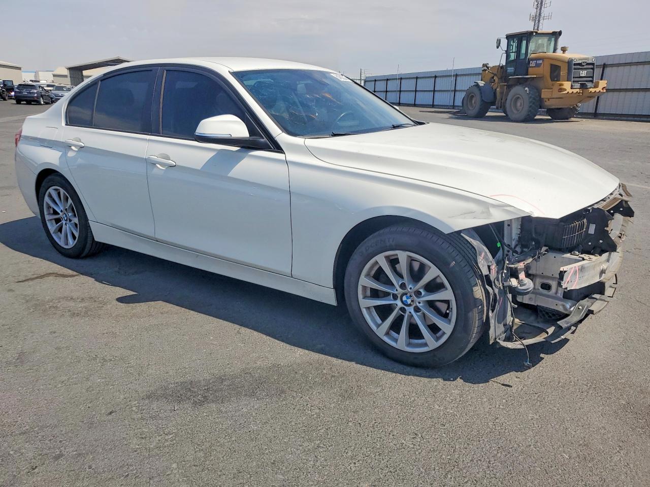 2016 BMW 320 I - zdjęcie 4