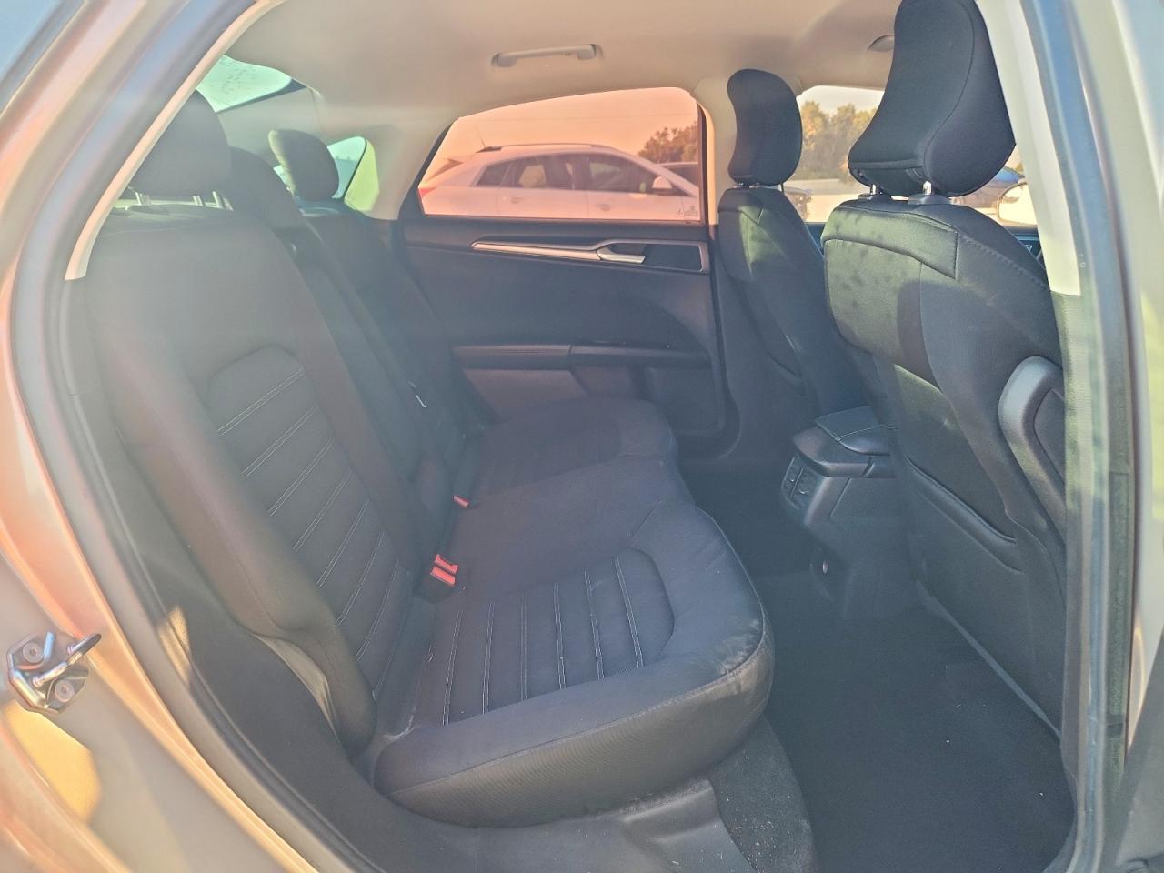 2015 Ford Fusion Se - zdjęcie 10