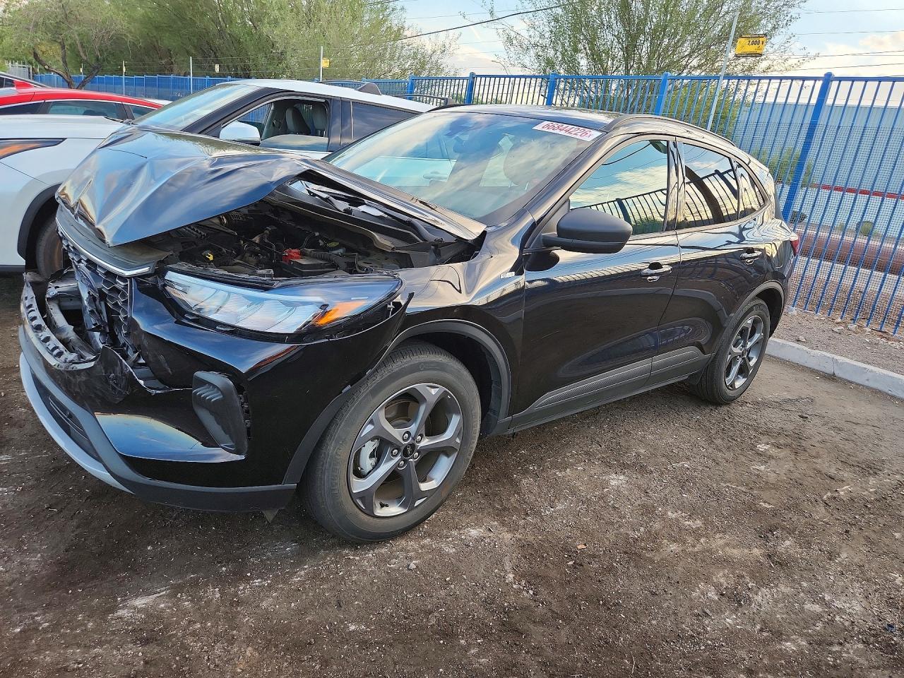 2025 Ford Escape St Line - zdjęcie główne