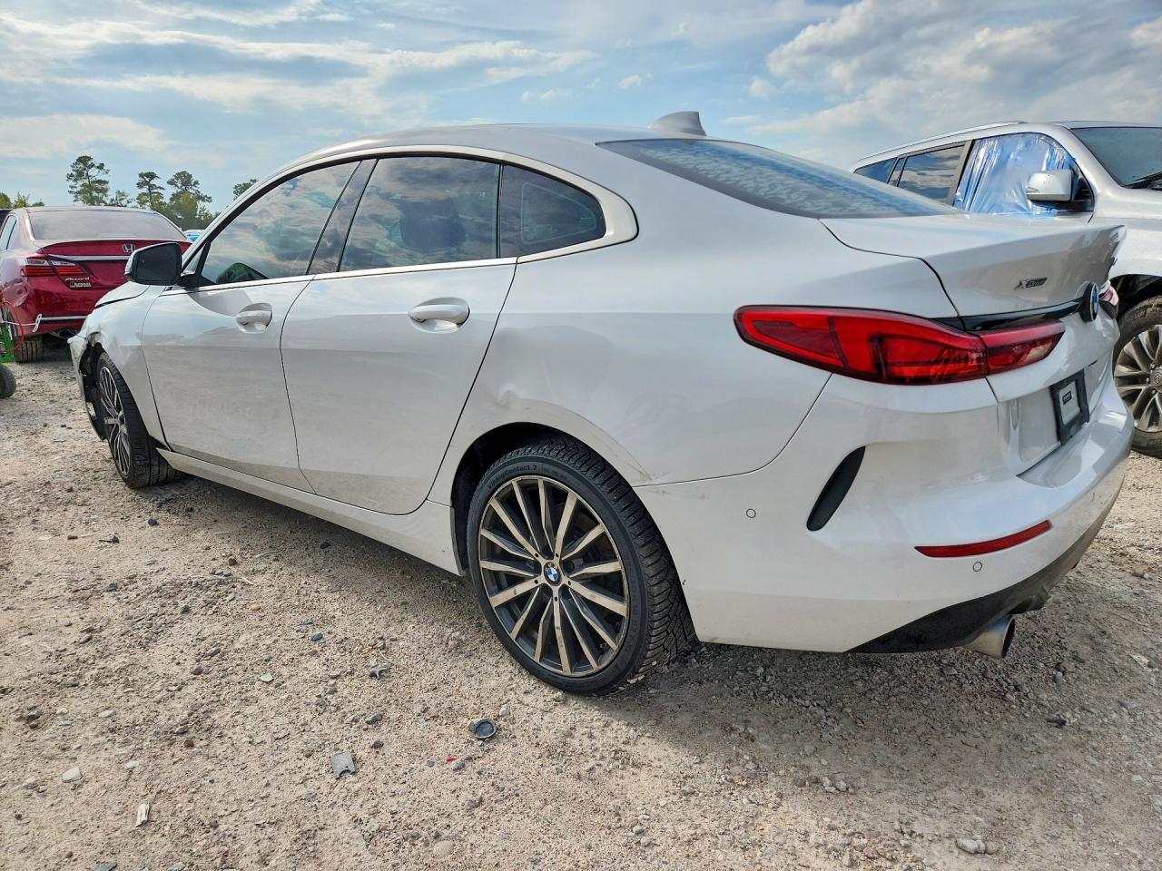 2021 BMW Seria 2 228i - zdjęcie 2