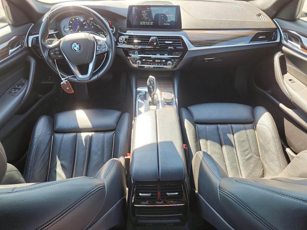 2019 BMW 530 I - zdjęcie 8