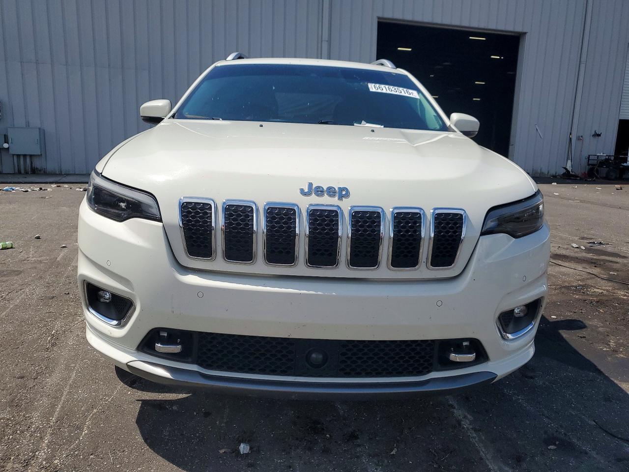 2019 Jeep Cherokee Overland - zdjęcie 5
