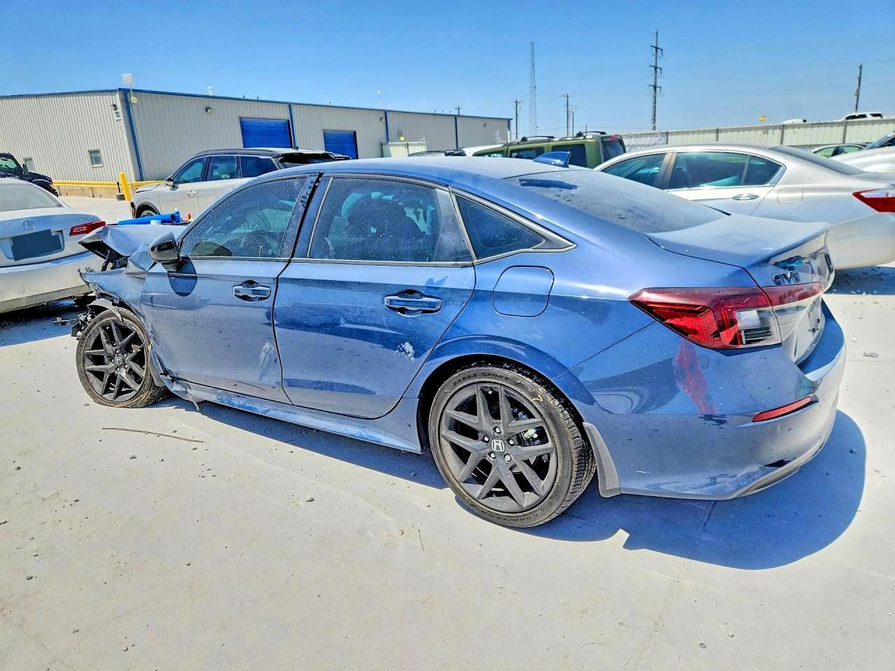 2026 Honda Civic Sport - zdjęcie 2