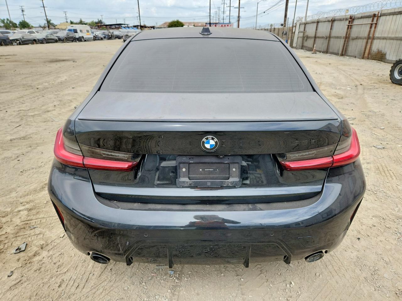 2023 BMW 330I - zdjęcie 6