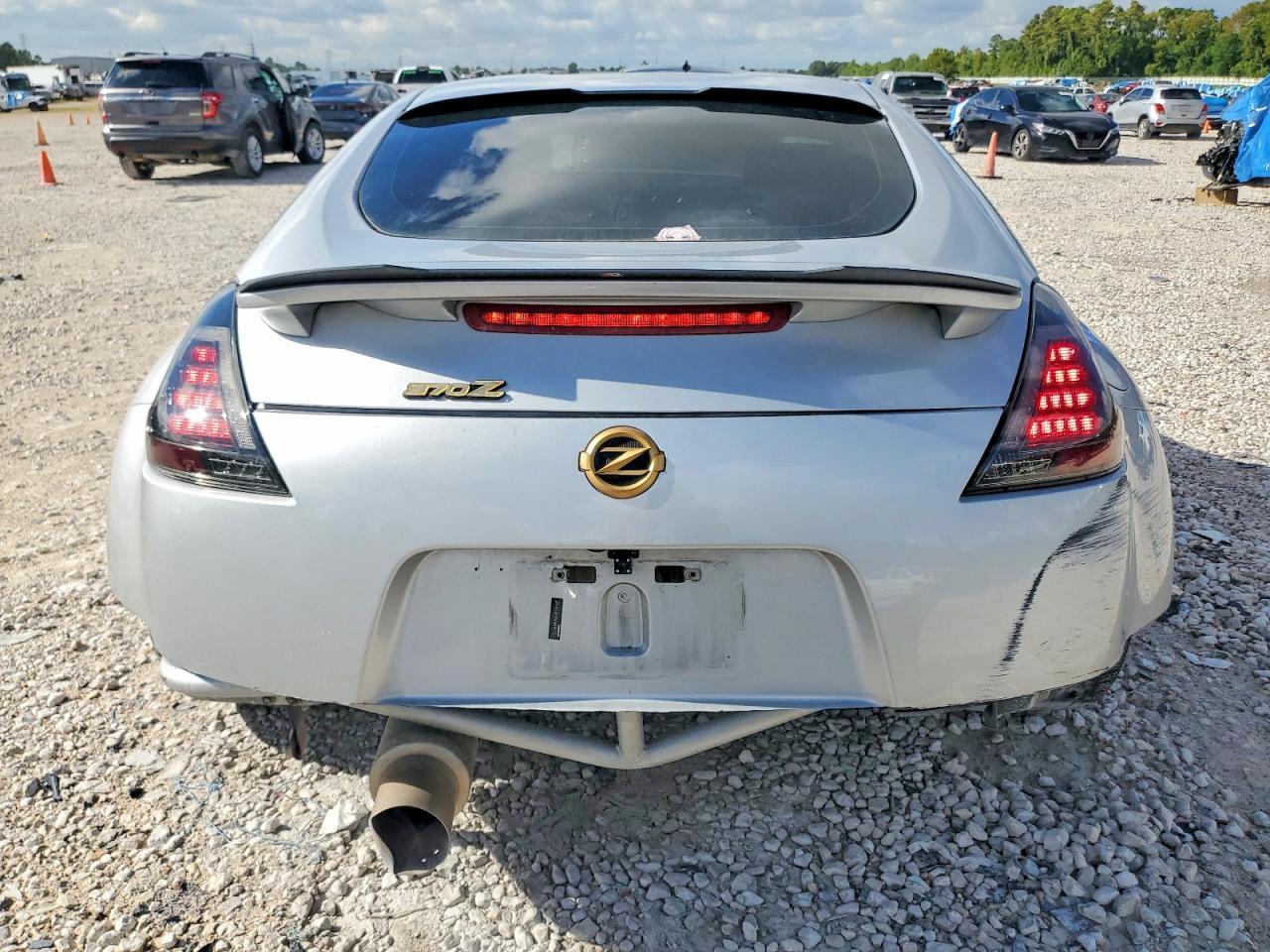2015 Nissan 370Z Base - zdjęcie 10