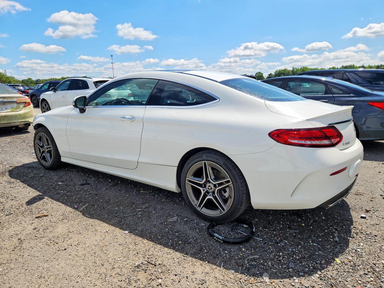 2019 Mercedes-Benz C 300 4Matic - zdjęcie 2