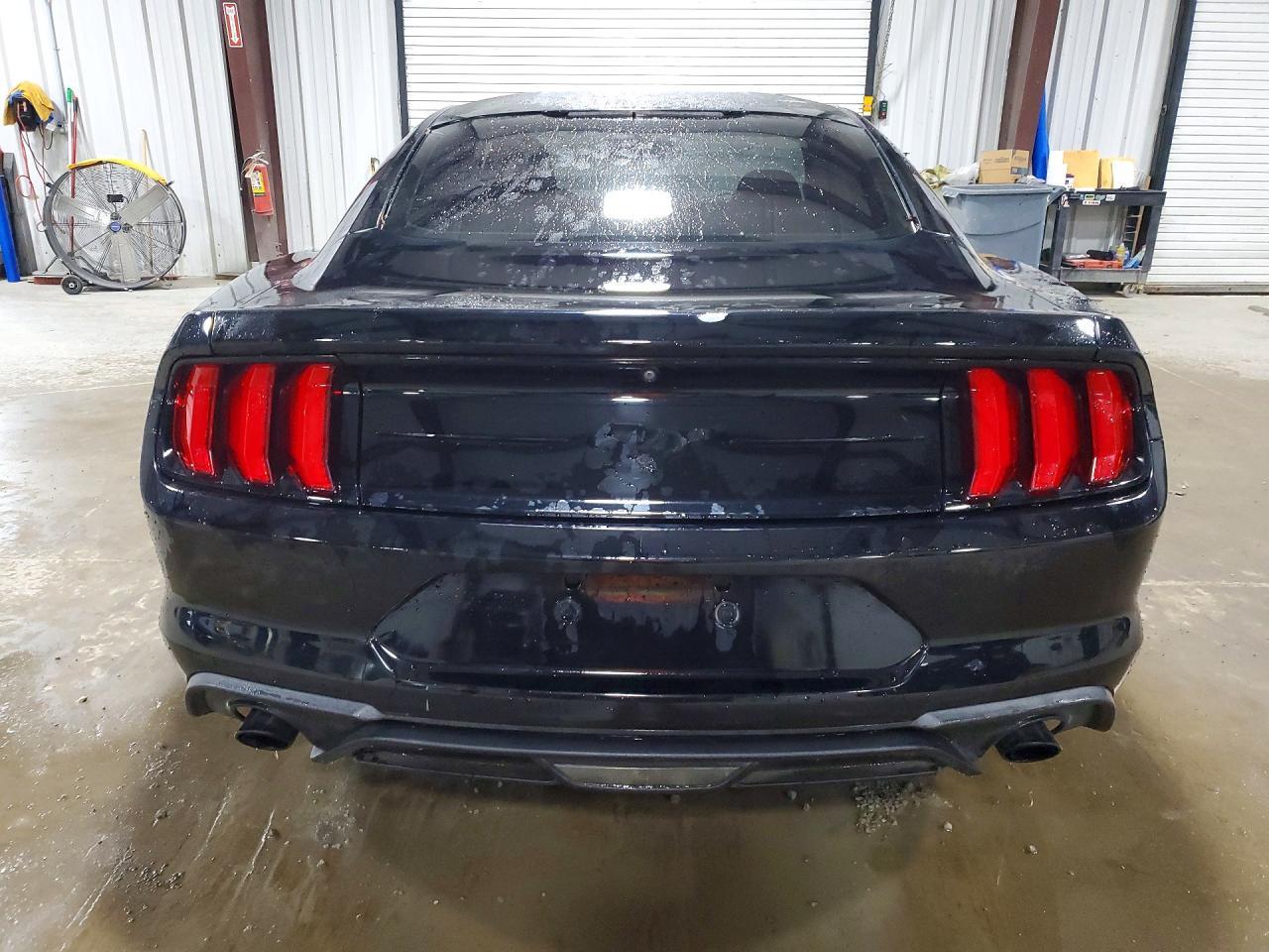 2018 Ford Mustang - zdjęcie 6