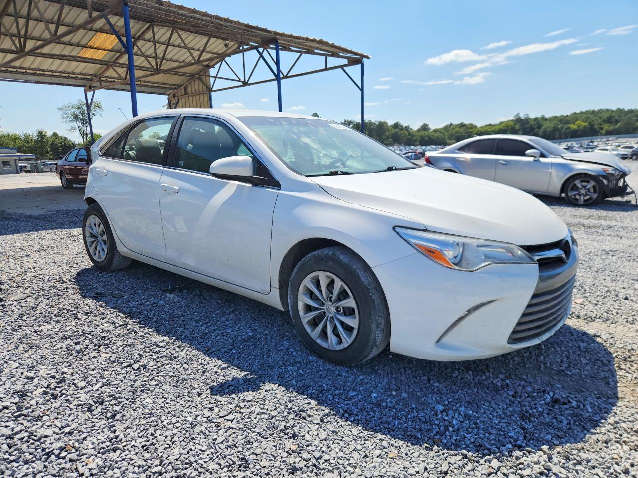 2017 Toyota Camry Le - zdjęcie 4