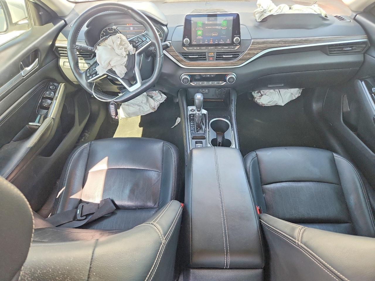 2022 Nissan Altima Sl - zdjęcie 8